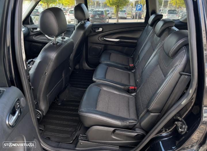 Ford S-Max 2.0 TDCi Titanium 7L - 4