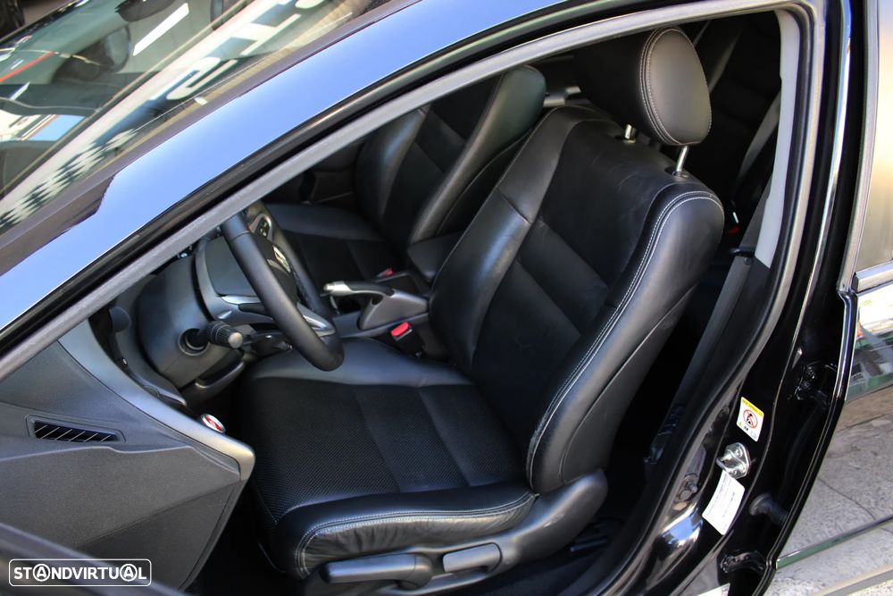 Honda Civic 1.8 Executive NAVI - 22