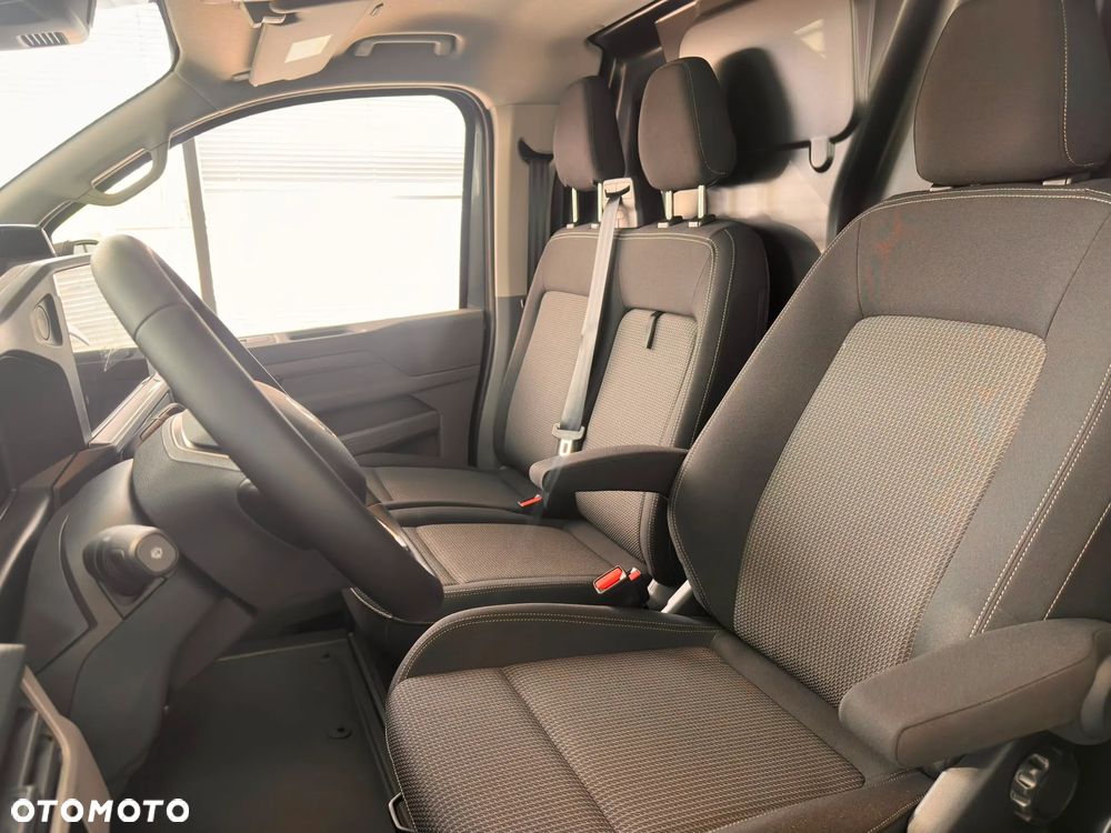 Volkswagen Transporter T7 - 14