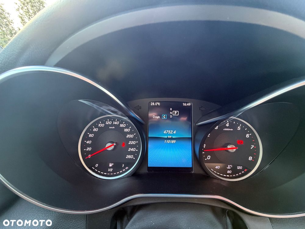 Mercedes-Benz Klasa C 300 9G-TRONIC AMG Line - 14