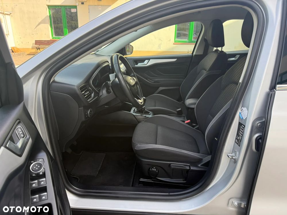 Ford Focus 2.0 TDCi Titanium ASS - 23