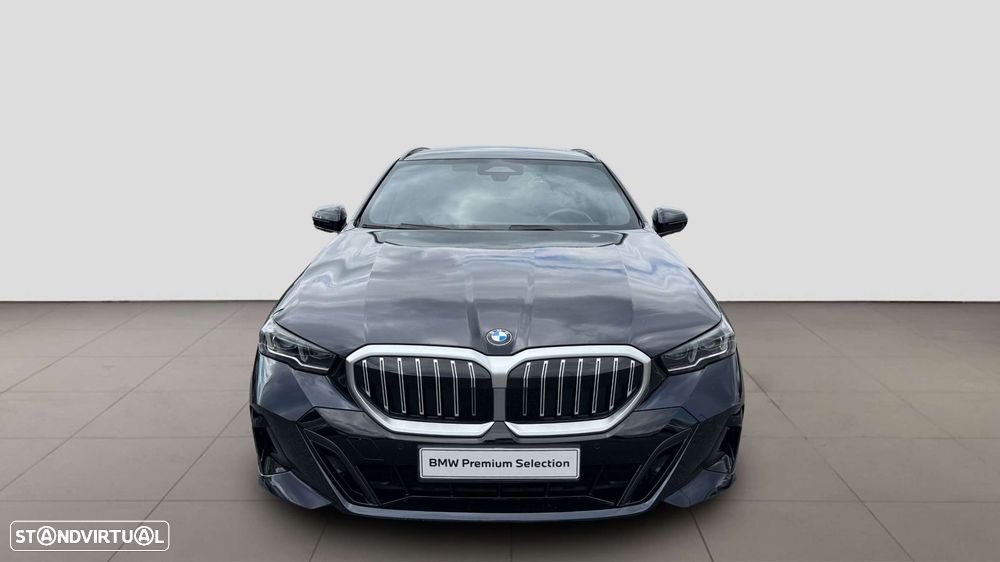 BMW 520 2025 photo 2