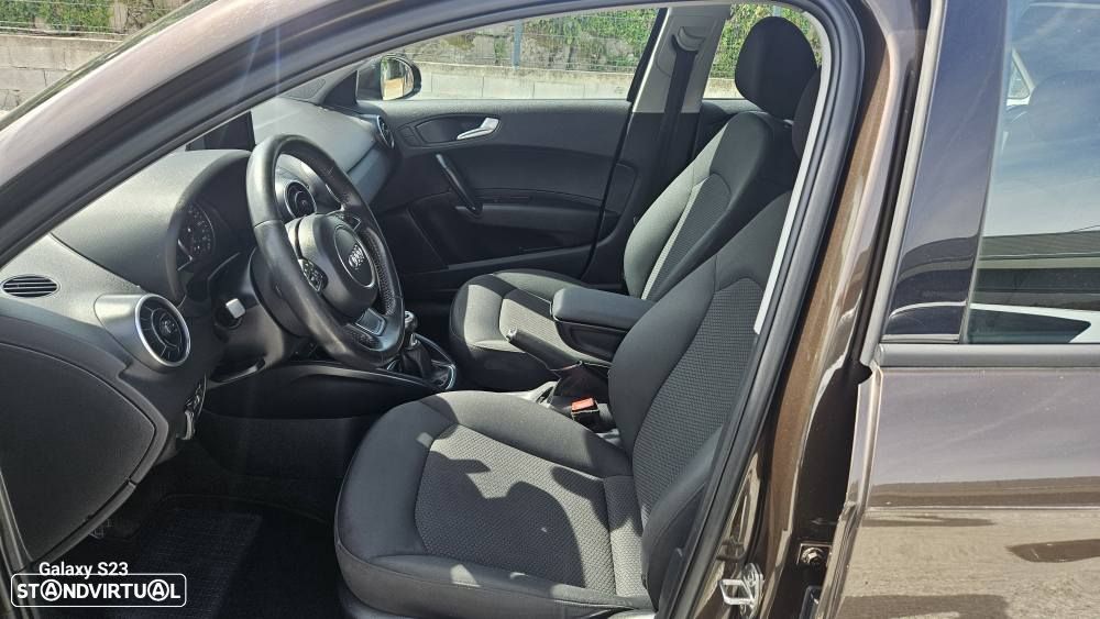 Audi A1 Sportback 1.6 TDI Attraction - 2