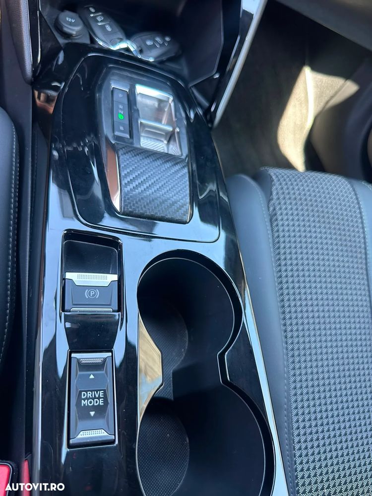 Peugeot 2008 e-2008 GT - 38