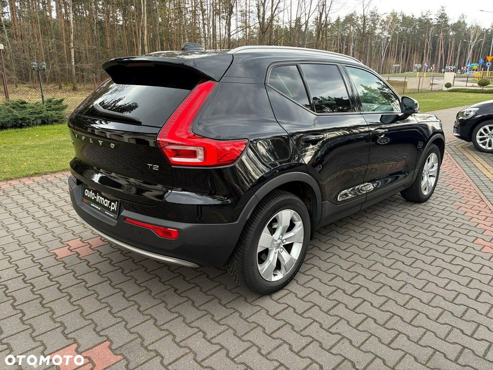 Volvo XC 40 T2 Momentum - 8