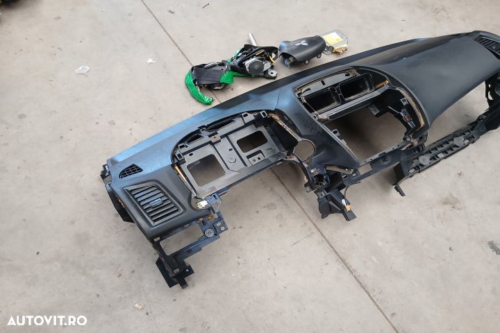 Kit airbag cu plansa de bord 4K7AZE1BEFB 6176502 6066746 E40435094 70 - 6