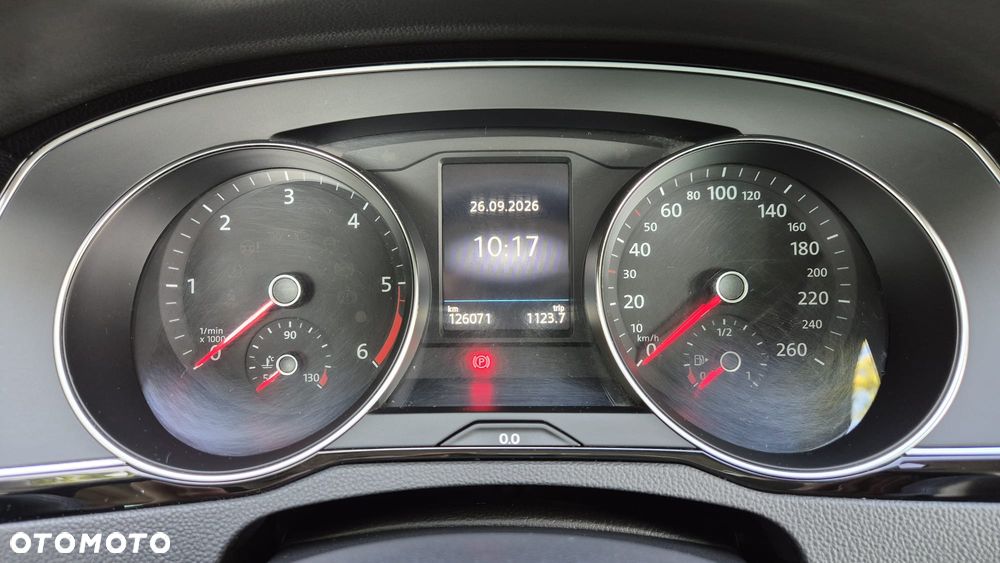 Volkswagen Passat - 27
