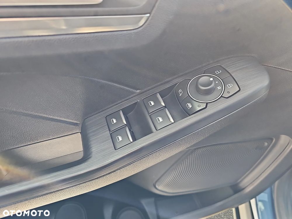 Ford Kuga 1.5 EcoBoost FWD Titanium - 12