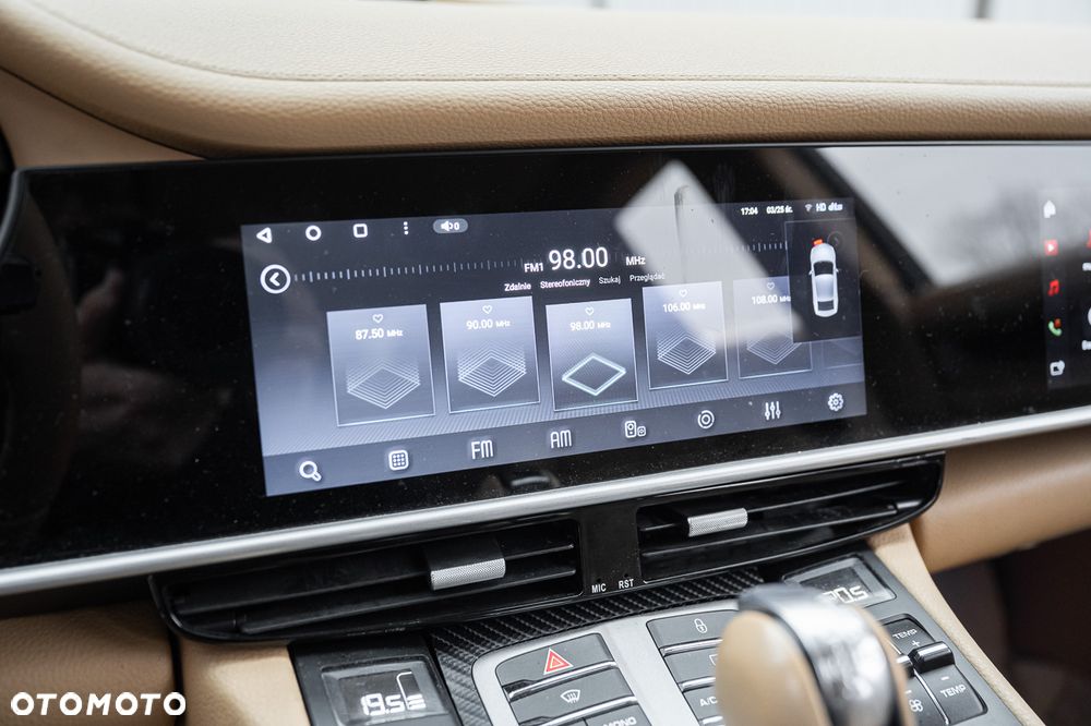 Porsche Panamera 4 PDK Platinum Edition - 23