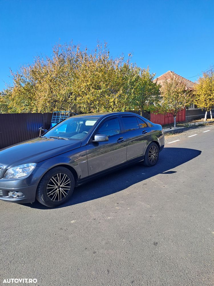 Mercedes-Benz C 180 Kompressor BlueEFFICIENCY - 2