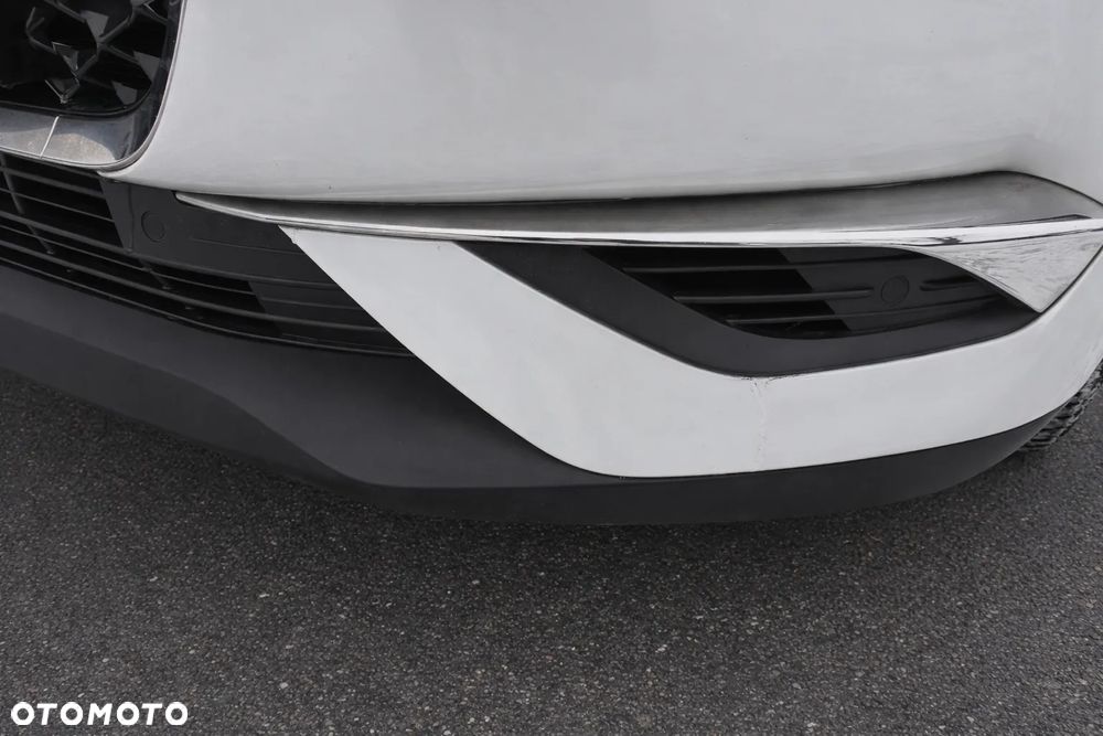 DS Automobiles DS 3 Crossback 1.2 PureTech Performance Line + - 22