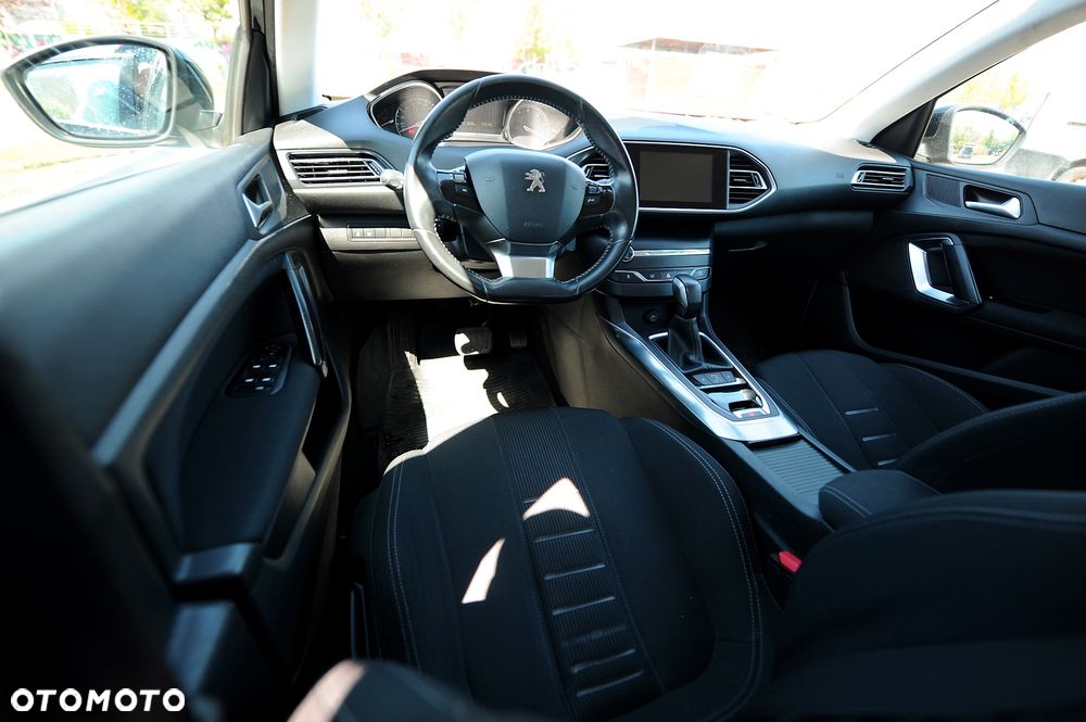 Peugeot 308 BlueHDi 150 Automatik Stop & Start Allure - 9