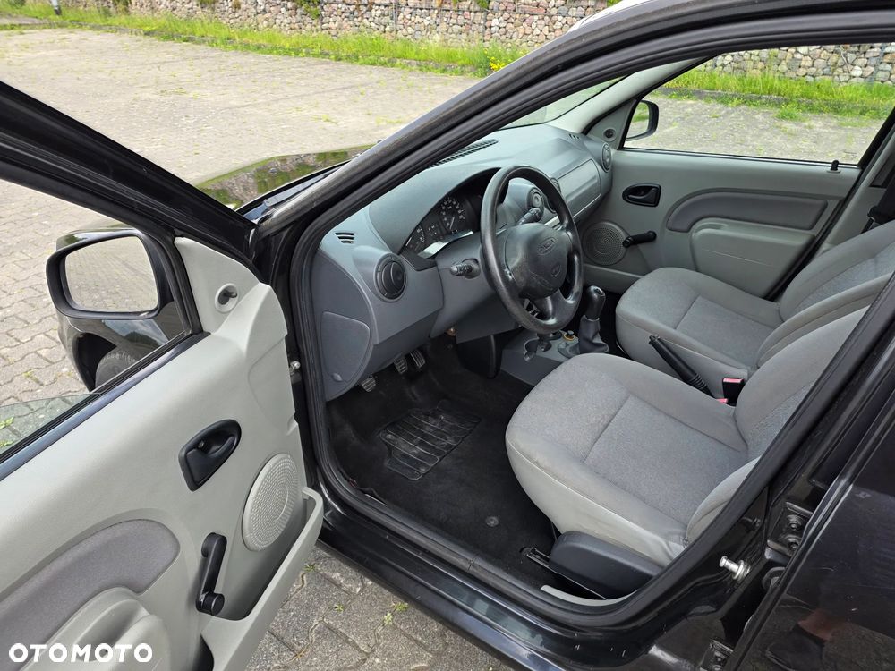 Dacia Logan 1.4 - 7