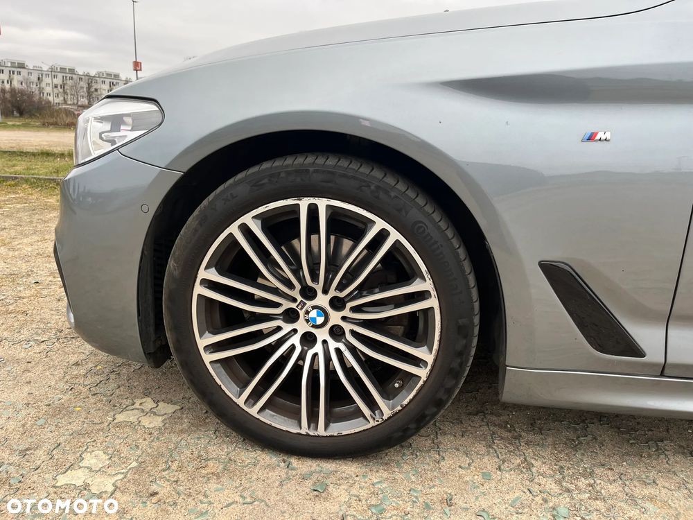 BMW Seria 5 520d xDrive - 21