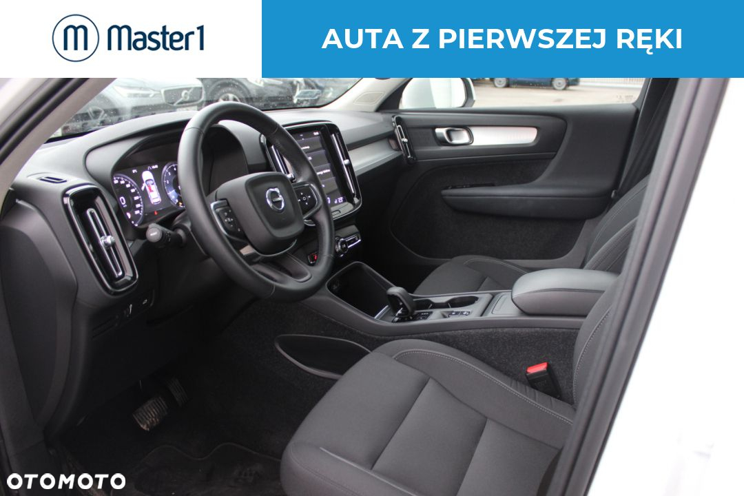 Volvo XC 40 T3 Momentum Pro - 9