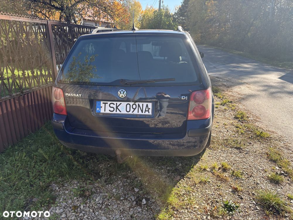 Volkswagen Passat - 4