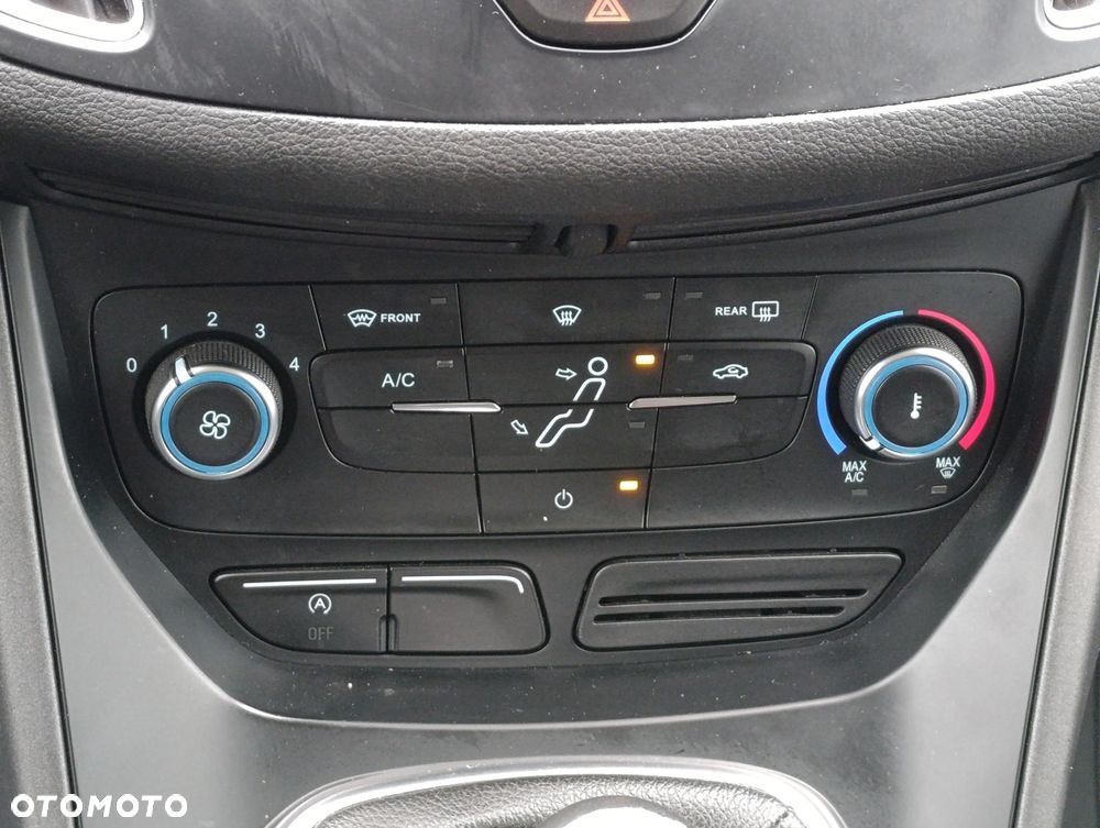 Ford C-MAX 1.5 EcoBoost Start-Stop-System Trend - 32