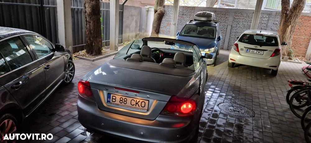 Volvo C70 T5 Momentum - 6