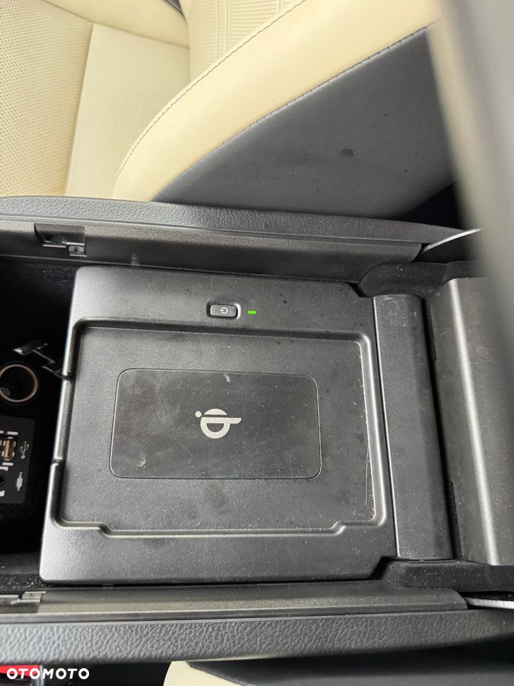 Lexus NX 300h F Impression AWD - 35