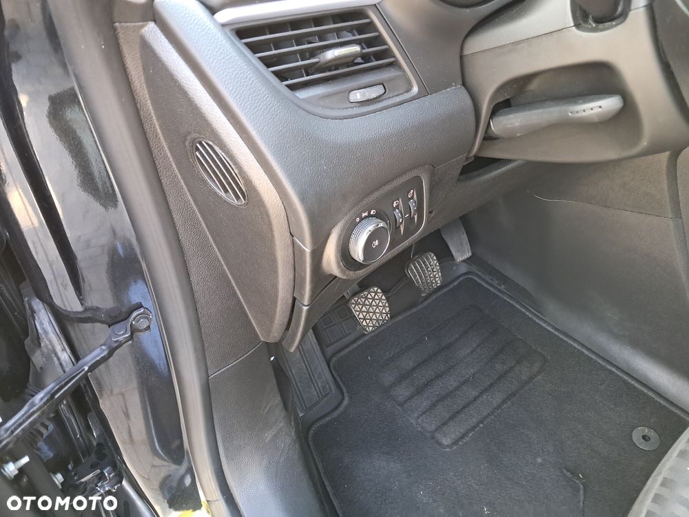 Opel Zafira - 18
