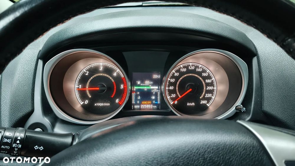 Mitsubishi ASX - 14