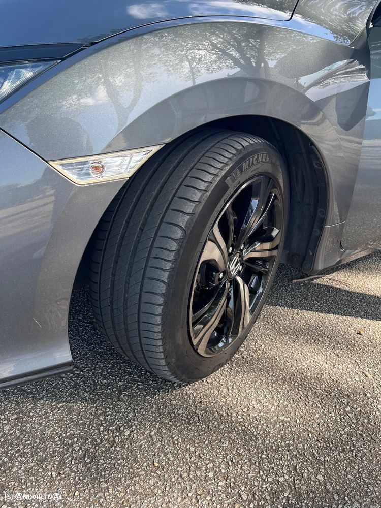 Honda Civic 1.0 i-VTEC Elegance - 8