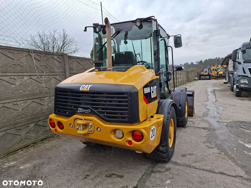 Caterpillar CAT 906 M - 8