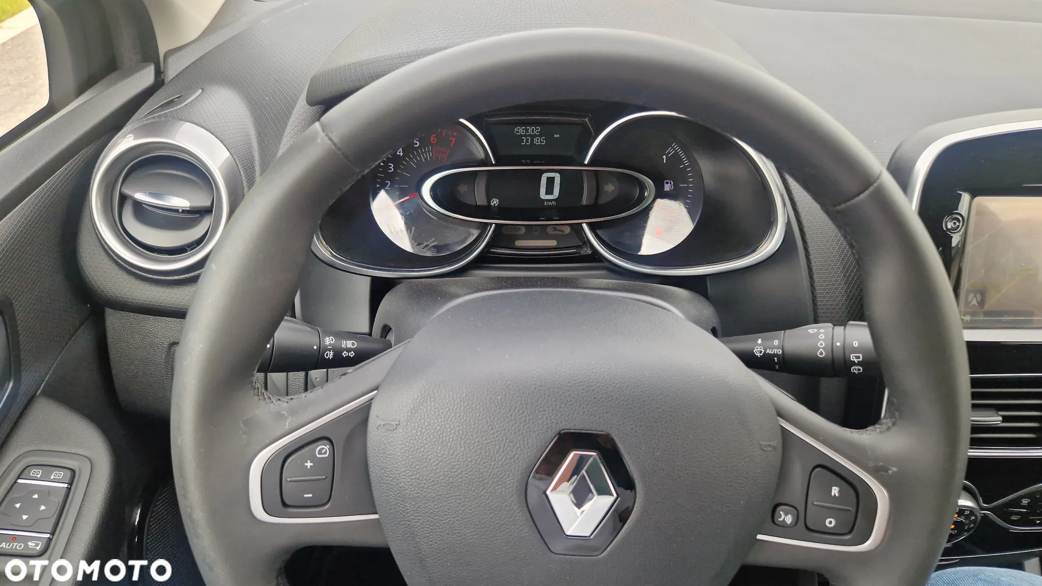 Renault Clio TCe 90 Limited - 21