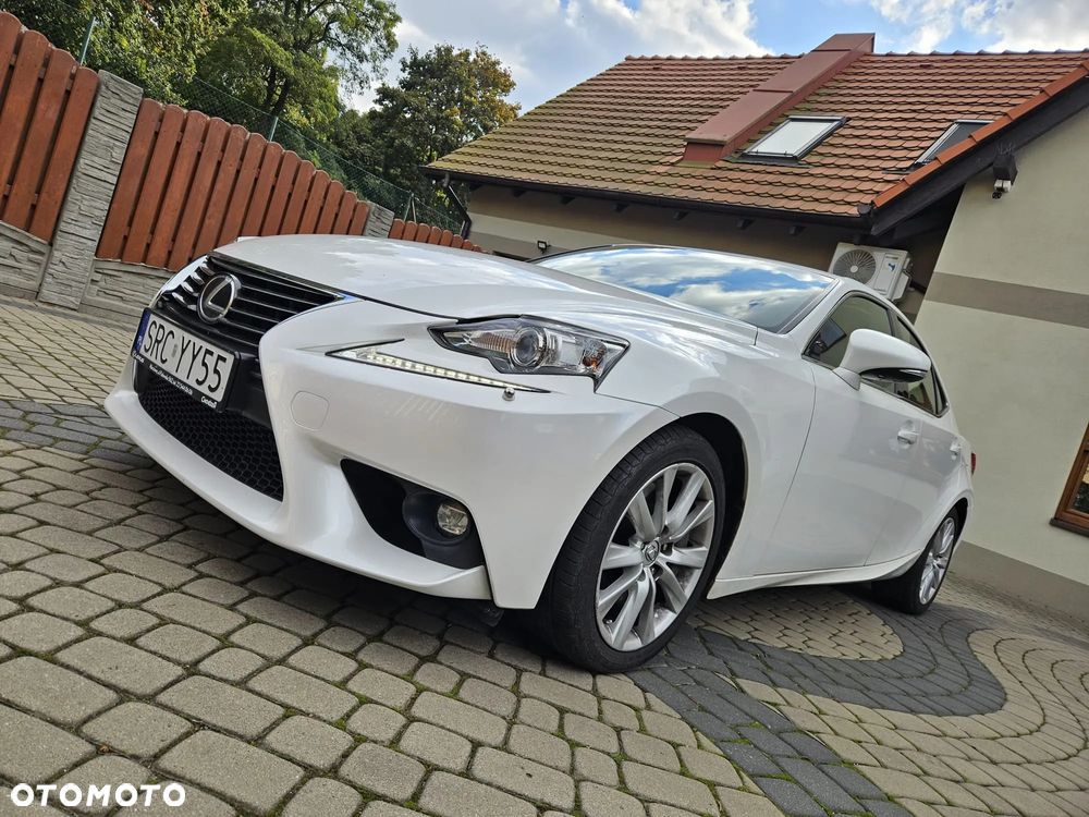 Lexus IS 200t Elite - 7
