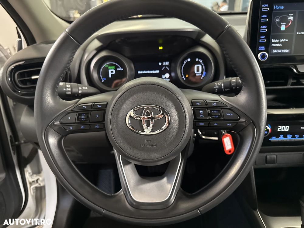Toyota Yaris - 17