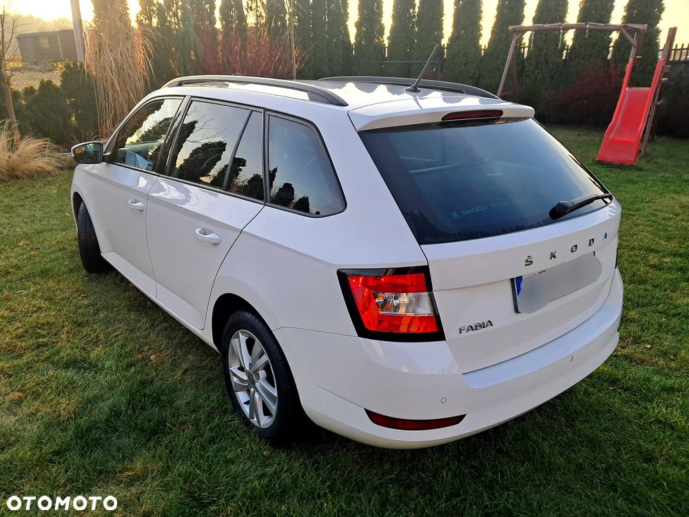 Skoda Fabia 1.0 TSI Ambition - 4