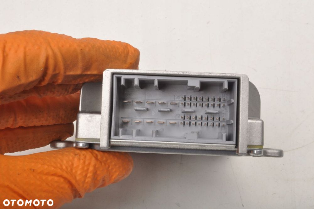 MINI F56 WZMACNIACZ 5A4E5E9 - 2