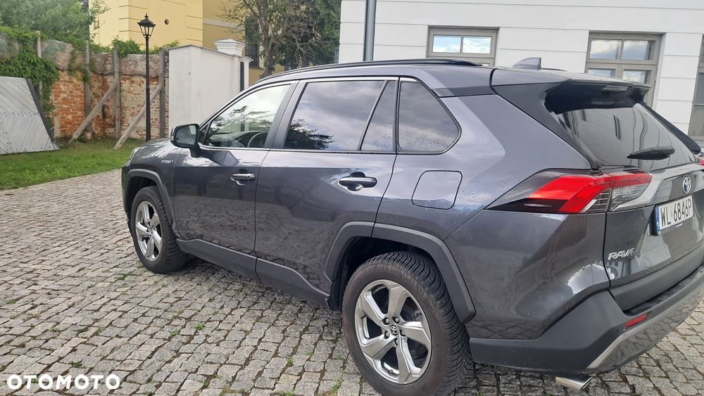 Toyota RAV4 - 9
