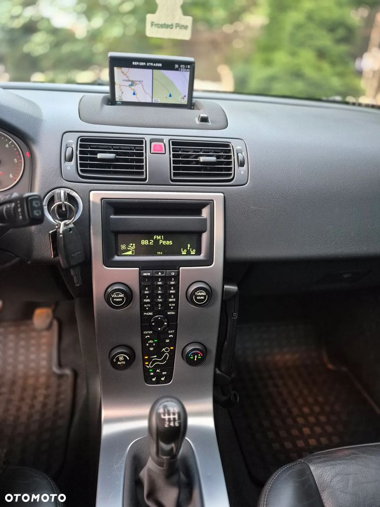 Volvo V50 2.0D Momentum - 24
