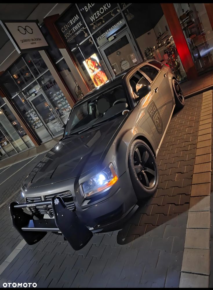 Dodge Magnum - 18