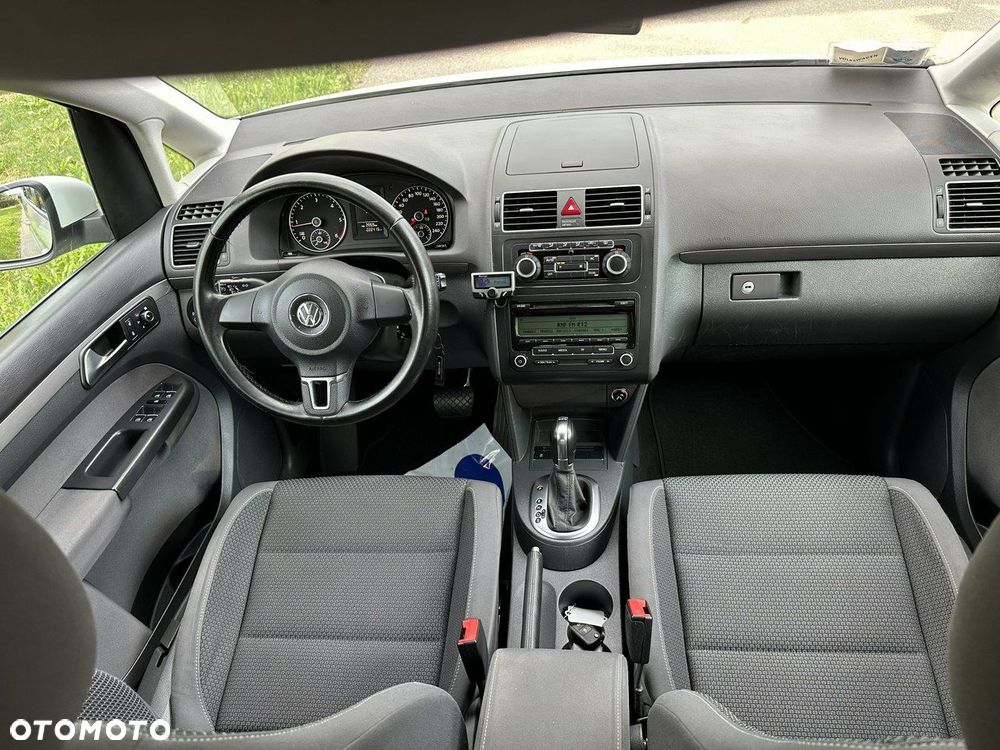 Volkswagen Touran 1.6 TDI DPF Trendline DSG - 14