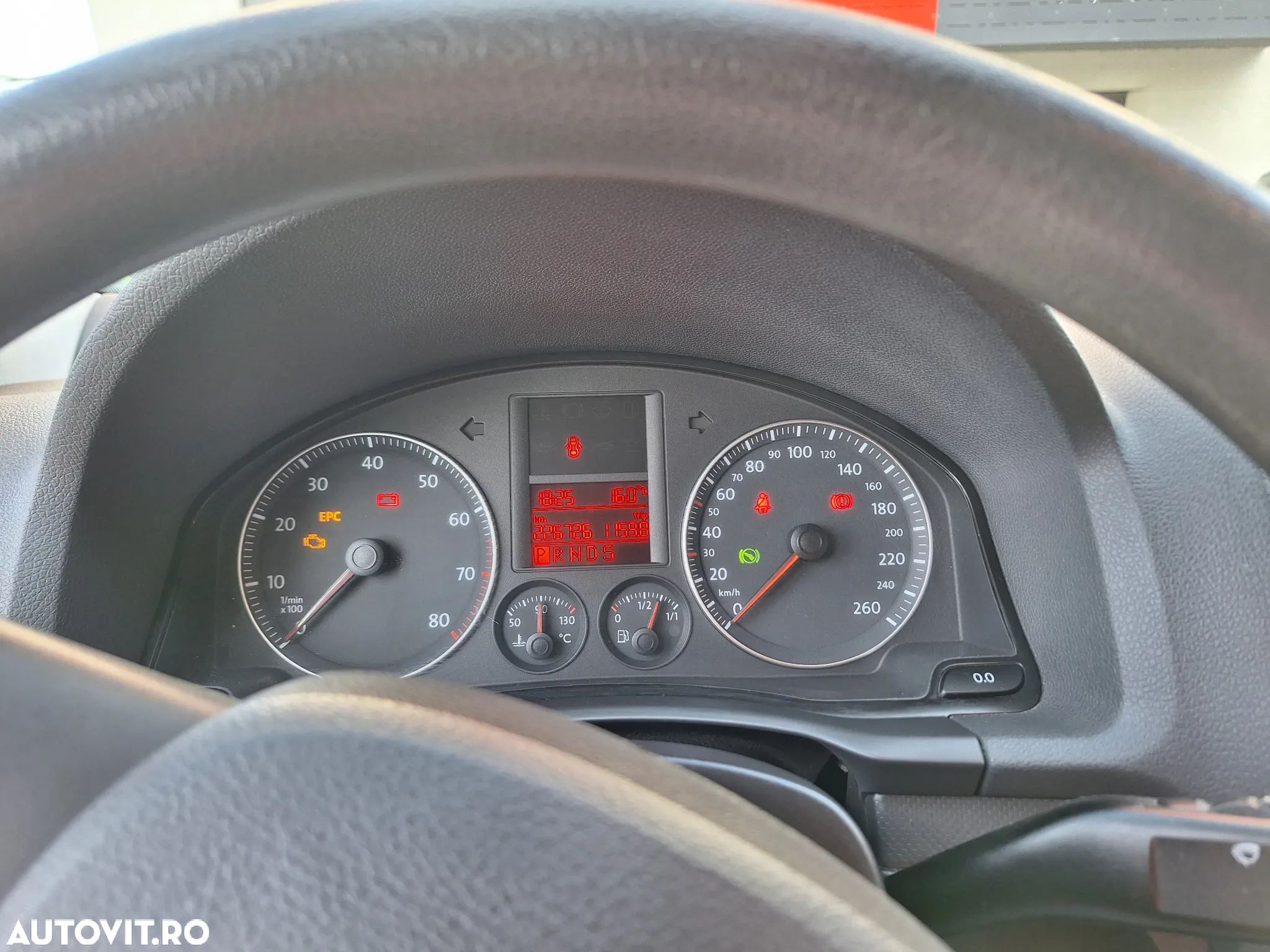 Volkswagen Golf 1.6 Comfortline Aut - 6