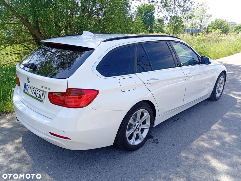 BMW Seria 3 318d Luxury Line - 8