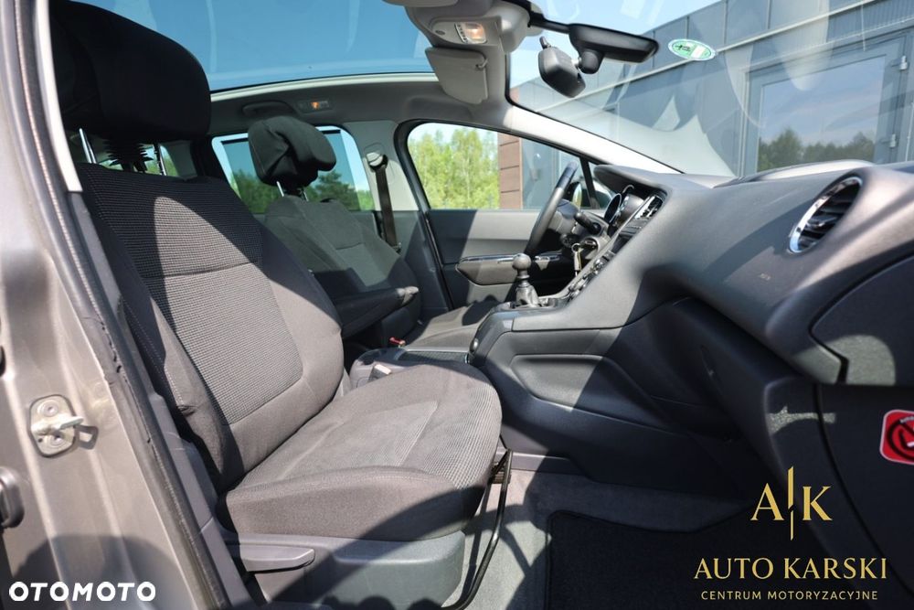 Peugeot 5008 - 37