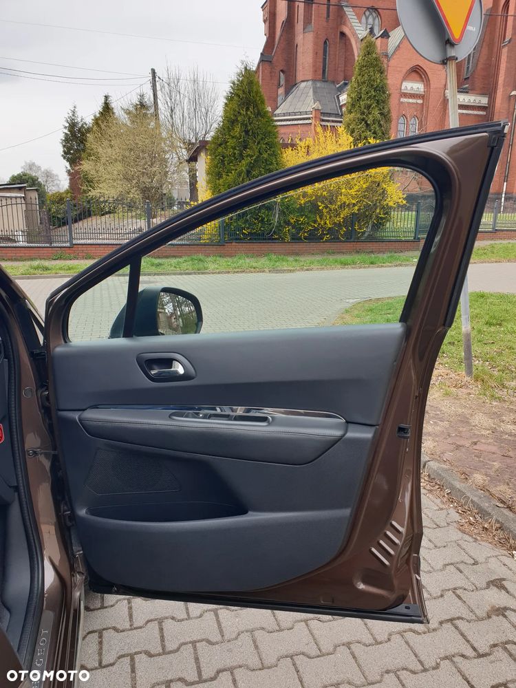 Peugeot 3008 HDi 115 Allure - 29