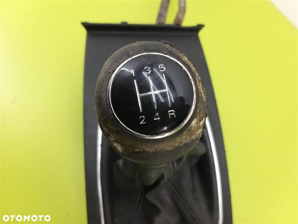 Mechanizm zmiany biegów lewarek Audi A6 C5 1997-2004 1,9 TDI 4BO711025 - 2