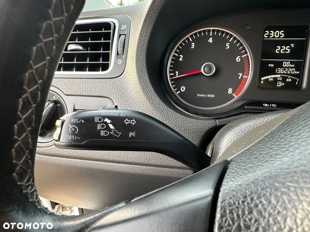 Volkswagen Polo 1.2 TSI Life - 26