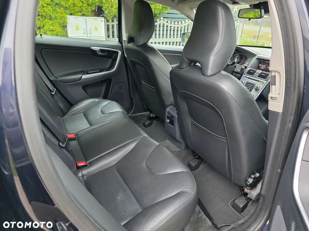 Volvo XC 60 D3 Kinetic - 14