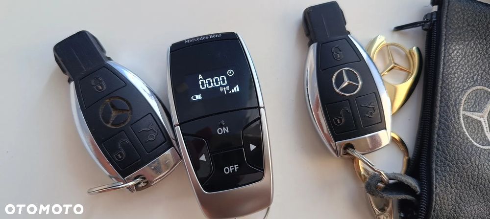 Mercedes-Benz GL 350 BlueTEC 4Matic 7G-TRONIC - 27