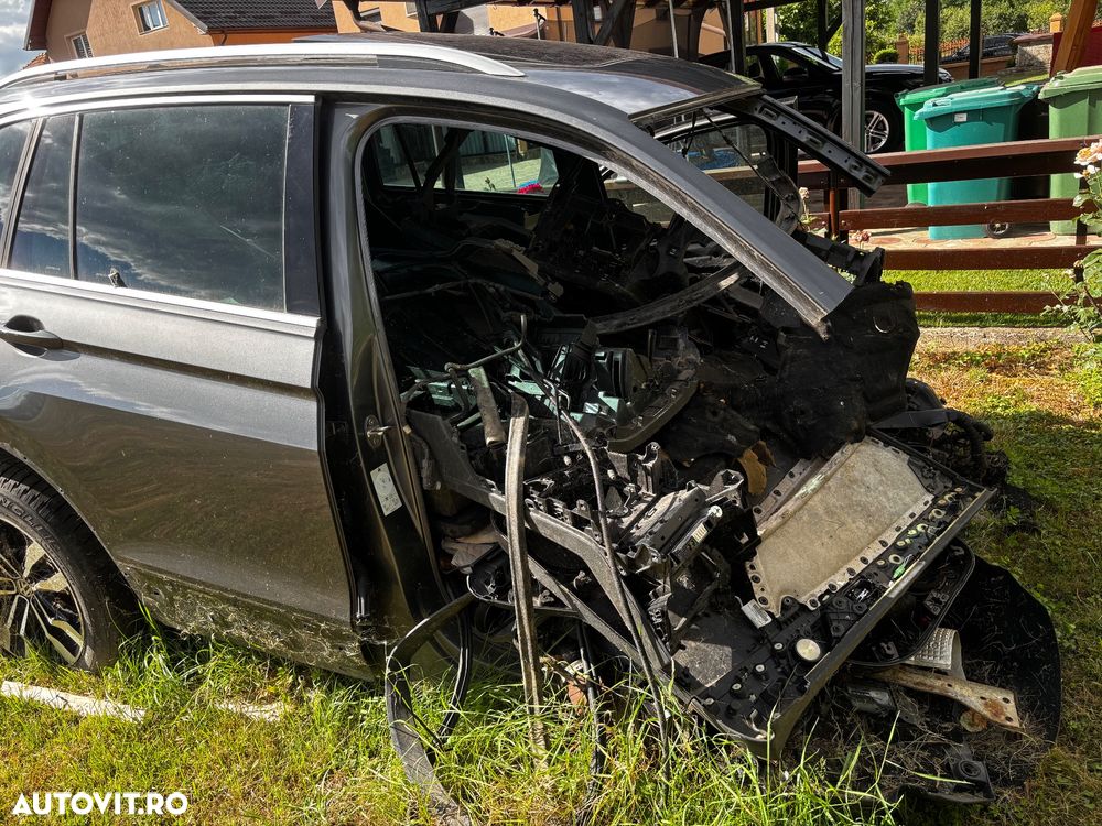 Volkswagen Tiguan - 8