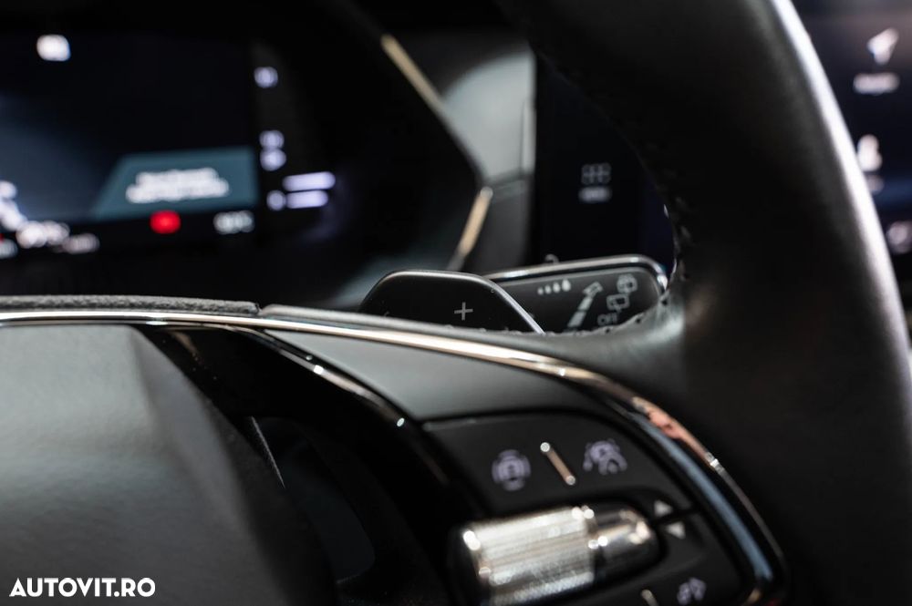 Skoda Octavia 2.0 TDI DSG Style - 23