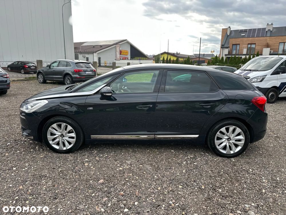 Citroën DS5 2.0 HDi Hybrid4 SoChic MCP - 4