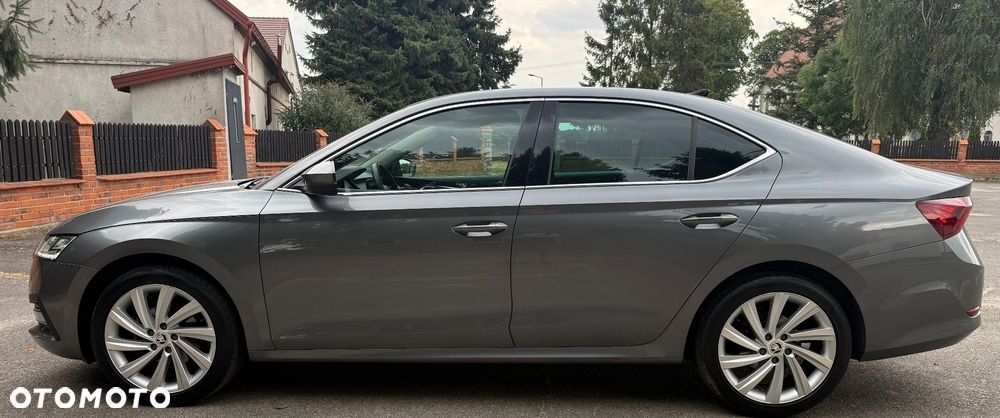 Skoda Octavia 2.0 TDI Sportline DSG - 24