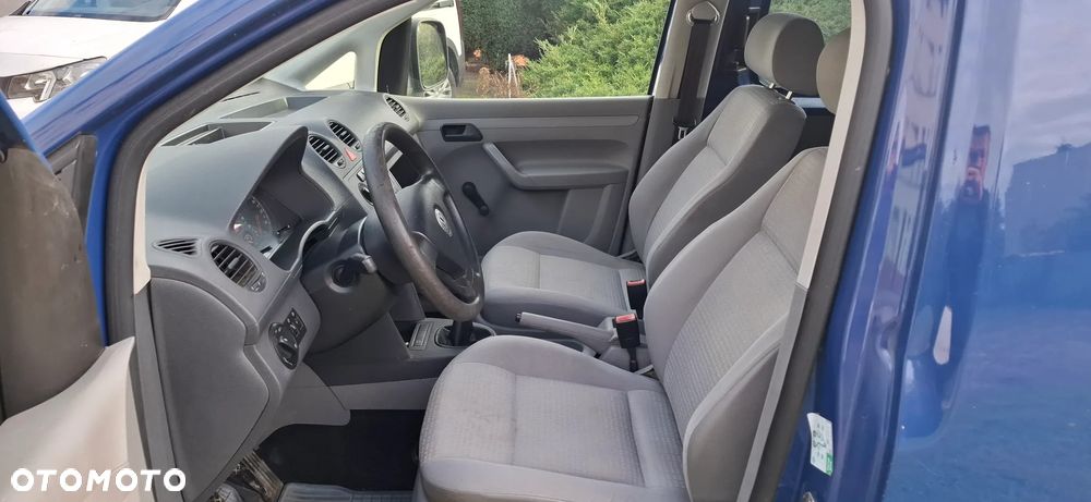 Volkswagen Caddy - 10