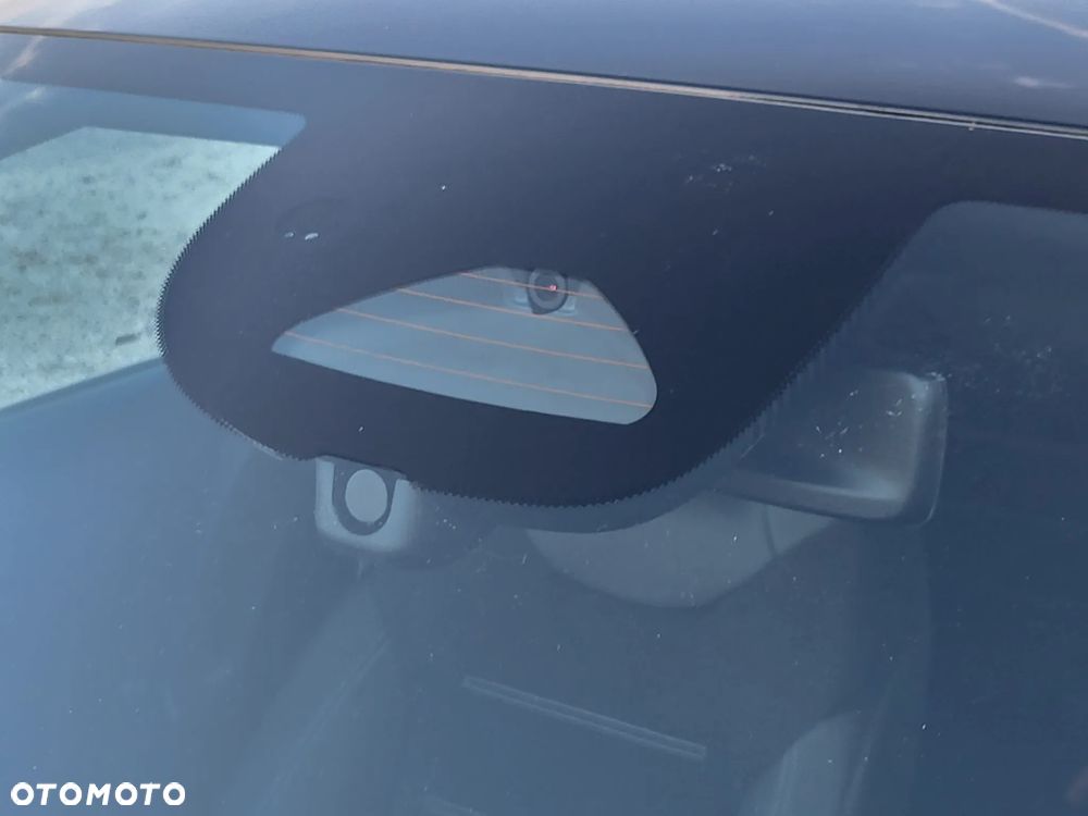 Mercedes-Benz Klasa A 250 e PHEV AMG Line 8G-DCT - 33